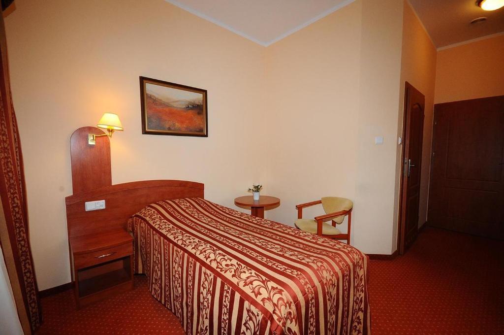 Hotel Maxim كفيدن الغرفة الصورة