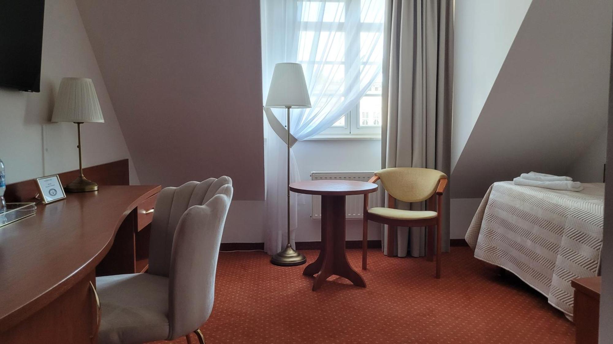 Hotel Maxim كفيدن المظهر الخارجي الصورة