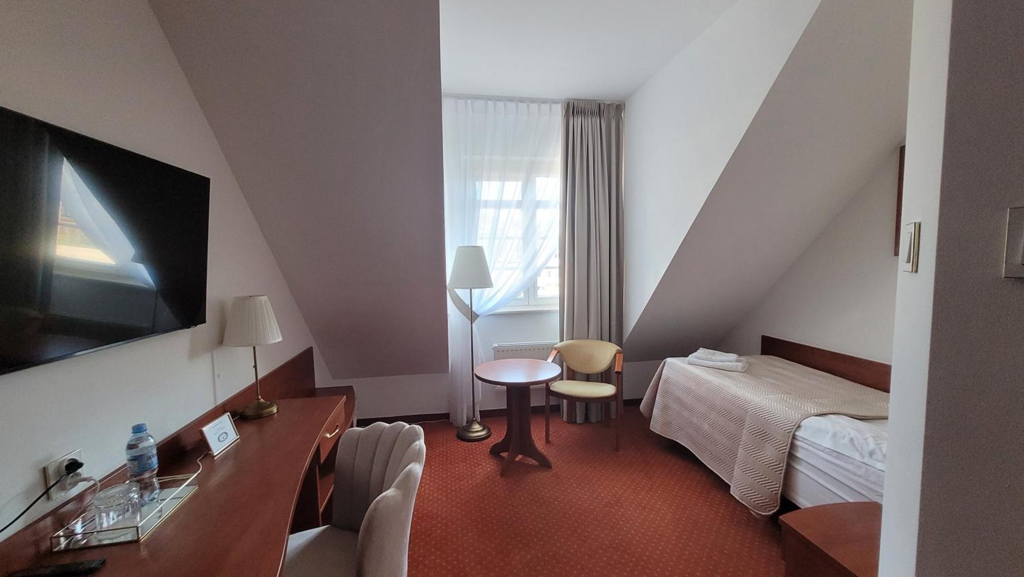 Hotel Maxim كفيدن المظهر الخارجي الصورة