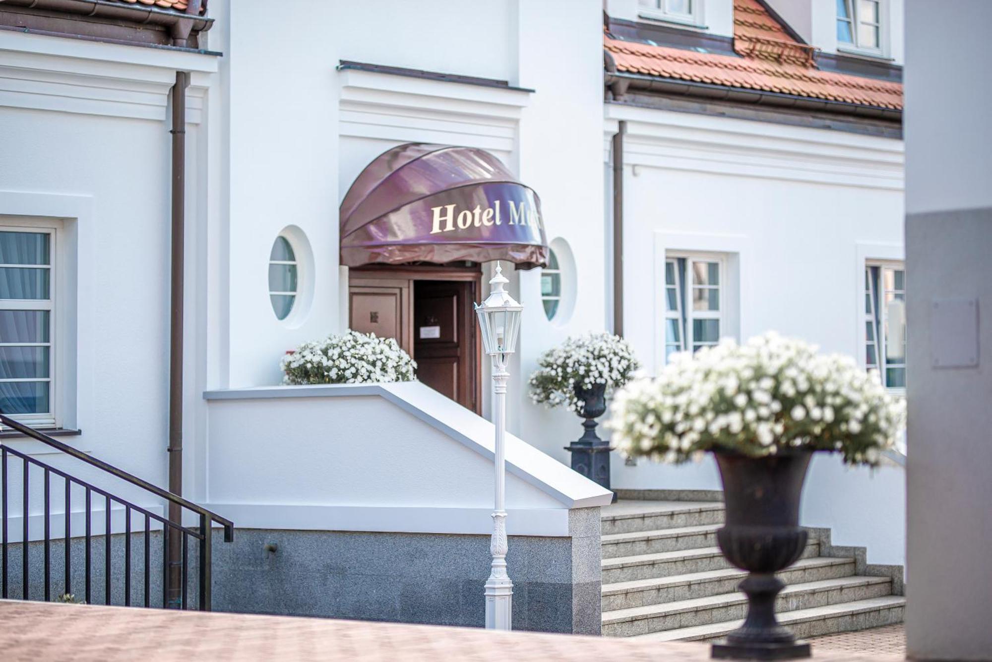 Hotel Maxim كفيدن المظهر الخارجي الصورة