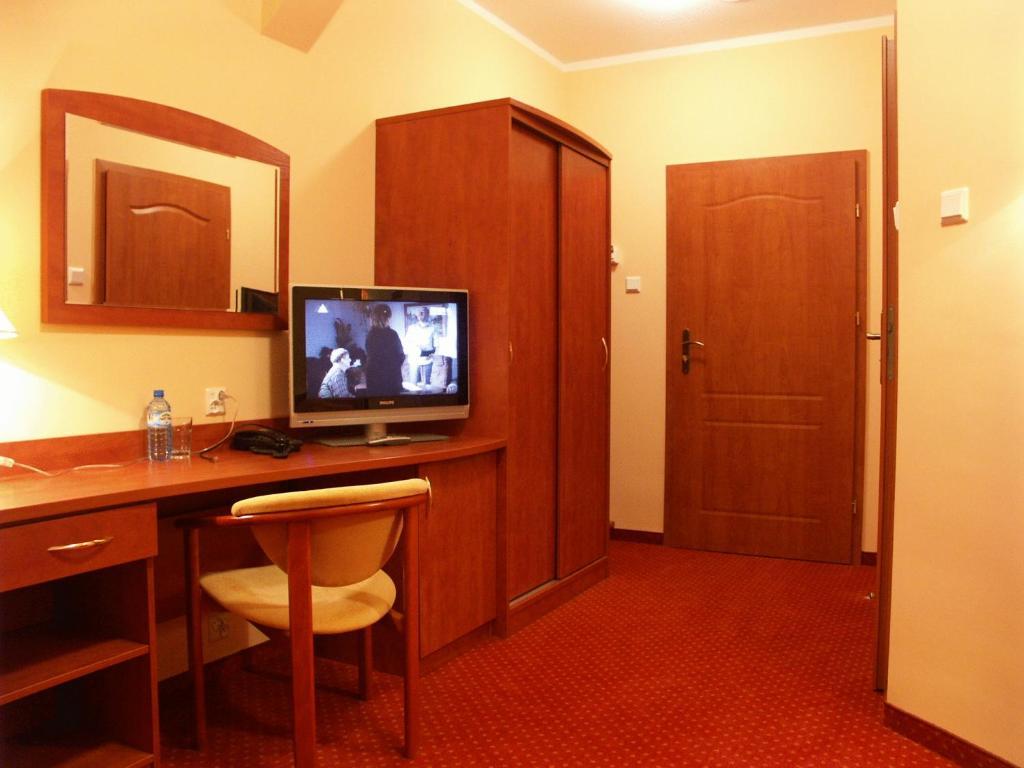 Hotel Maxim كفيدن المظهر الخارجي الصورة